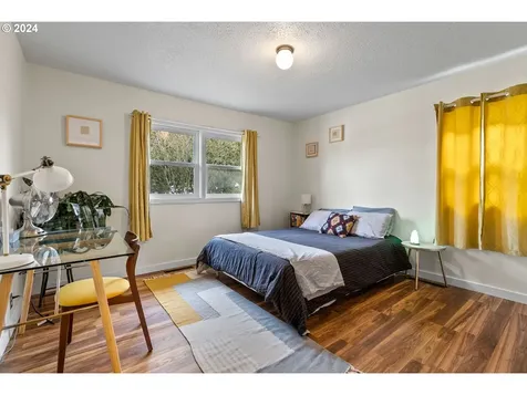6405 NE 6th Avenue Portland OR 97211