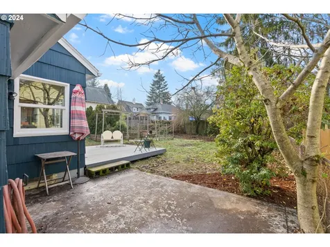 6405 NE 6th Avenue Portland OR 97211