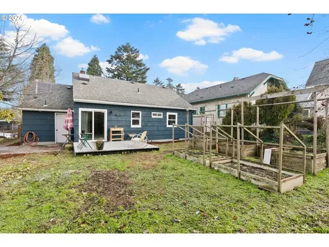 6405 NE 6th Avenue Portland OR 97211