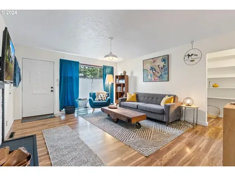 6405 NE 6th Avenue Portland OR 97211