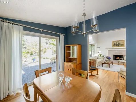 23640 Ne Holladay Street Wood Village OR 97060