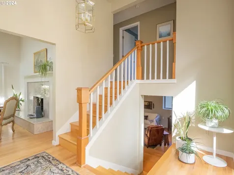 23640 Ne Holladay Street Wood Village OR 97060