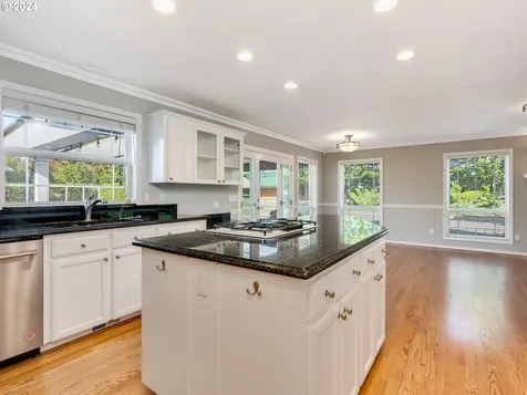 17720 SE 37th Street Vancouver WA 98683