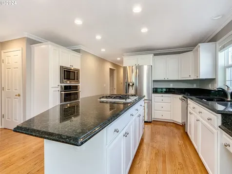 17720 SE 37th Street Vancouver WA 98683
