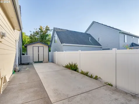 17720 SE 37th Street Vancouver WA 98683