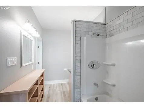 145 Kesling Street Harrisburg OR 97446