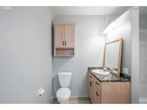 145 Kesling Street Harrisburg OR 97446