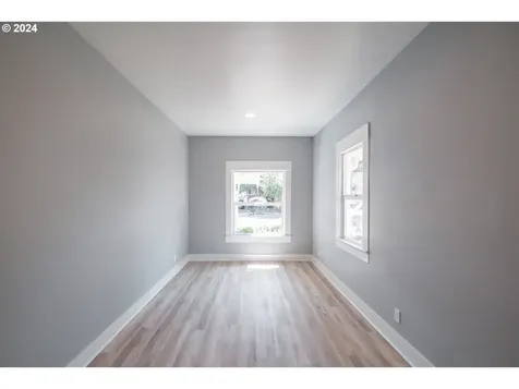 145 Kesling Street Harrisburg OR 97446