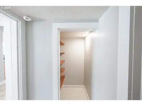 145 Kesling Street Harrisburg OR 97446