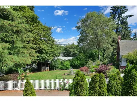 3115 W 19th Avenue Eugene OR 97405