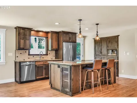 3115 W 19th Avenue Eugene OR 97405