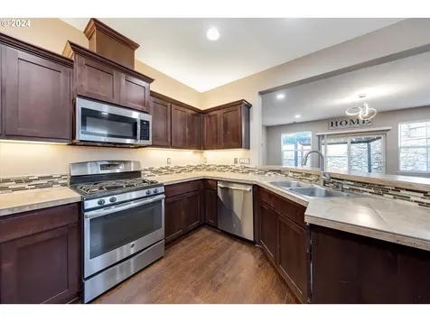 15721 SE Swift Court Clackamas OR 97015