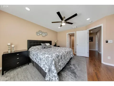 15721 SE Swift Court Clackamas OR 97015