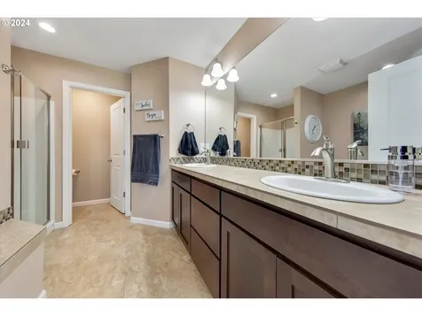 15721 SE Swift Court Clackamas OR 97015