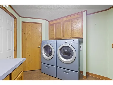 100 SW 195th Avenue Beaverton OR 97006