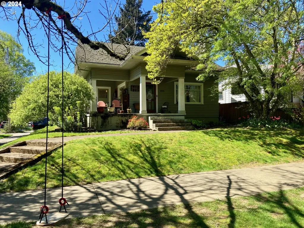 2305 Ne 41st Avenue Portland OR 97212