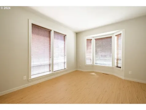 2121 Mayfly Street Lebanon OR 97355