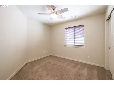 2121 Mayfly Street Lebanon OR 97355