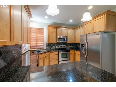 2121 Mayfly Street Lebanon OR 97355
