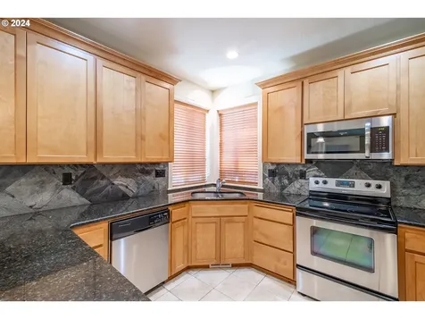 2121 Mayfly Street Lebanon OR 97355