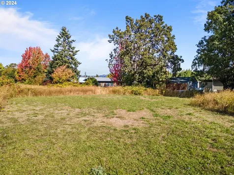 3950 Portland Drive Hood River OR 97031