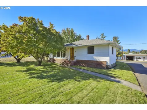 1370 Tucker Road Hood River OR 97031