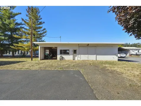 1370 Tucker Road Hood River OR 97031
