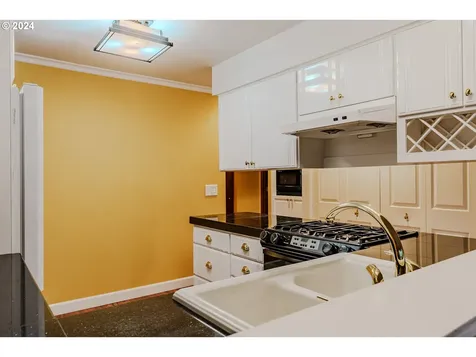 11591 SW 134th Place Portland OR 97223