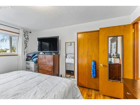 1450 Rainier Road Woodburn OR 97071
