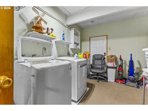 1450 Rainier Road Woodburn OR 97071