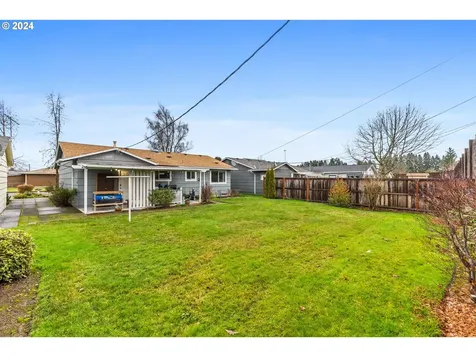 1450 Rainier Road Woodburn OR 97071