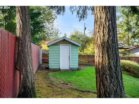 11400 SE Hawthorne Street Portland OR 97216