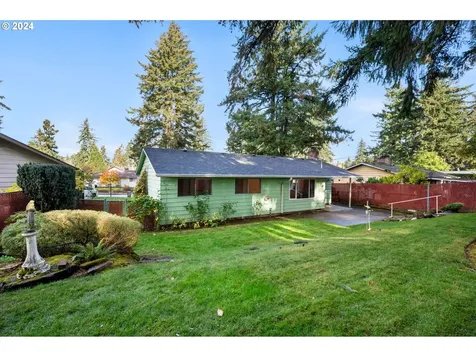 11400 SE Hawthorne Street Portland OR 97216
