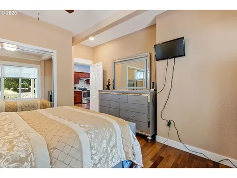 14309 Se Foster Road Portland OR 97236