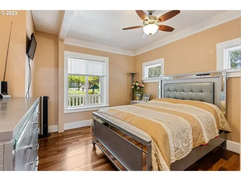 14309 Se Foster Road Portland OR 97236