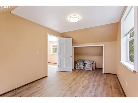 14309 Se Foster Road Portland OR 97236