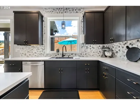 2857 NW Mount Ashland Lane Mcminnville OR 97128