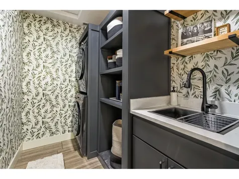 2857 NW Mount Ashland Lane Mcminnville OR 97128