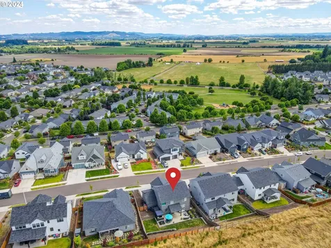 2857 NW Mount Ashland Lane Mcminnville OR 97128