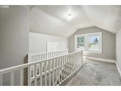 5604 Se Holgate Boulevard Portland OR 97206