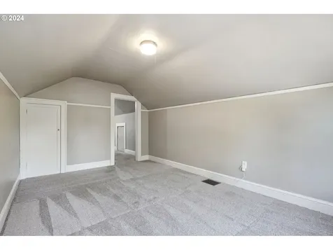 5604 Se Holgate Boulevard Portland OR 97206