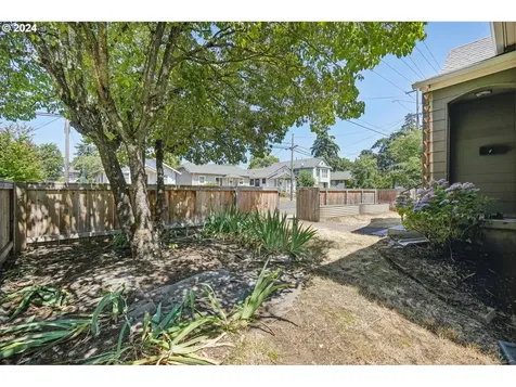 5604 Se Holgate Boulevard Portland OR 97206