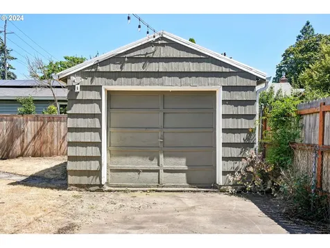 5604 Se Holgate Boulevard Portland OR 97206