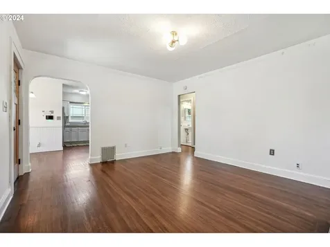 5604 Se Holgate Boulevard Portland OR 97206