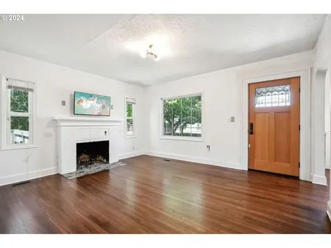 5604 Se Holgate Boulevard Portland OR 97206