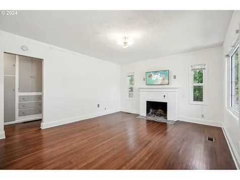 5604 Se Holgate Boulevard Portland OR 97206