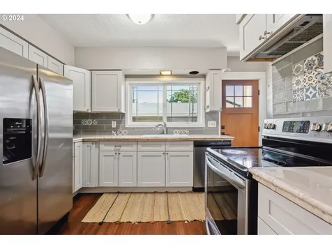 5604 Se Holgate Boulevard Portland OR 97206