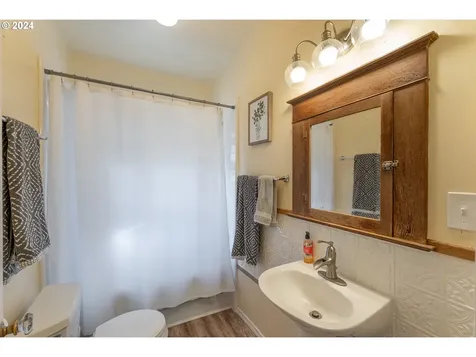 857 Se Watson Street Roseburg OR 97470