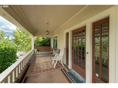 857 Se Watson Street Roseburg OR 97470