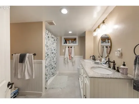 857 Se Watson Street Roseburg OR 97470